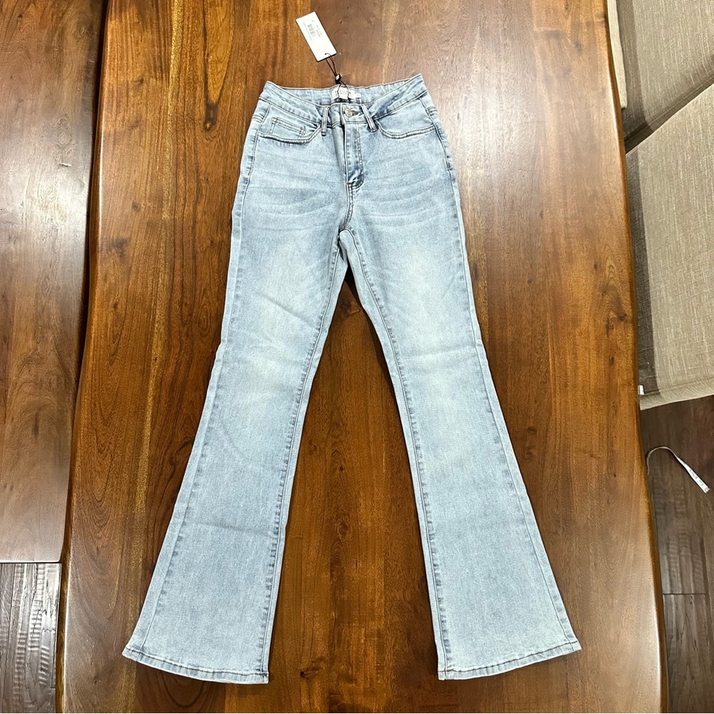 New! Molly Bracken High Waist Boot-Cut Jeans ED33CN Size 27 Denim Boho Boutique